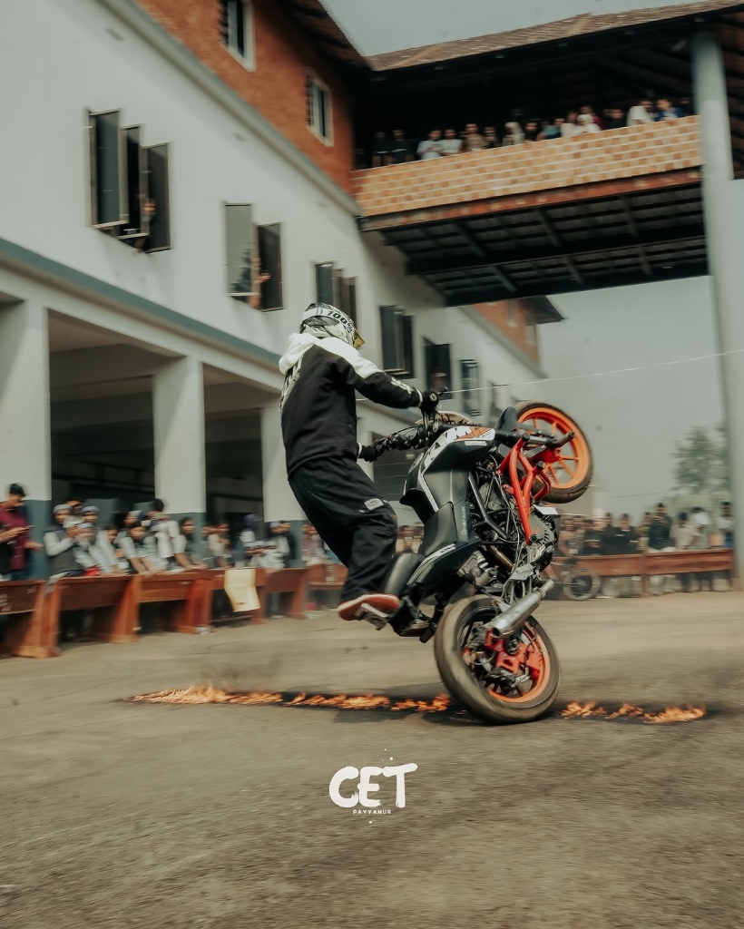 Extreme Bike Stunt on Fire